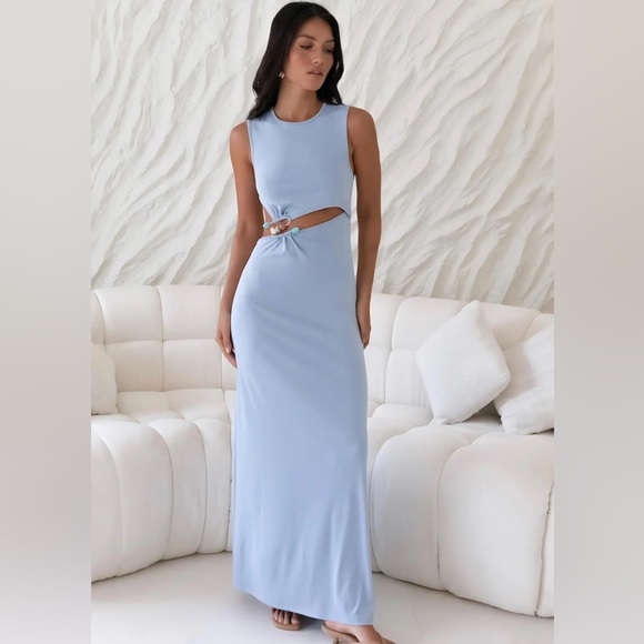 Fortunate One Dresses & Skirts - Fortunate One Elle Blue Sleeveless Dress Size M